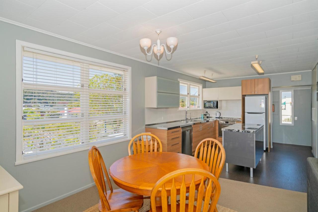 Rooftops Accommodation Whitianga Extérieur photo