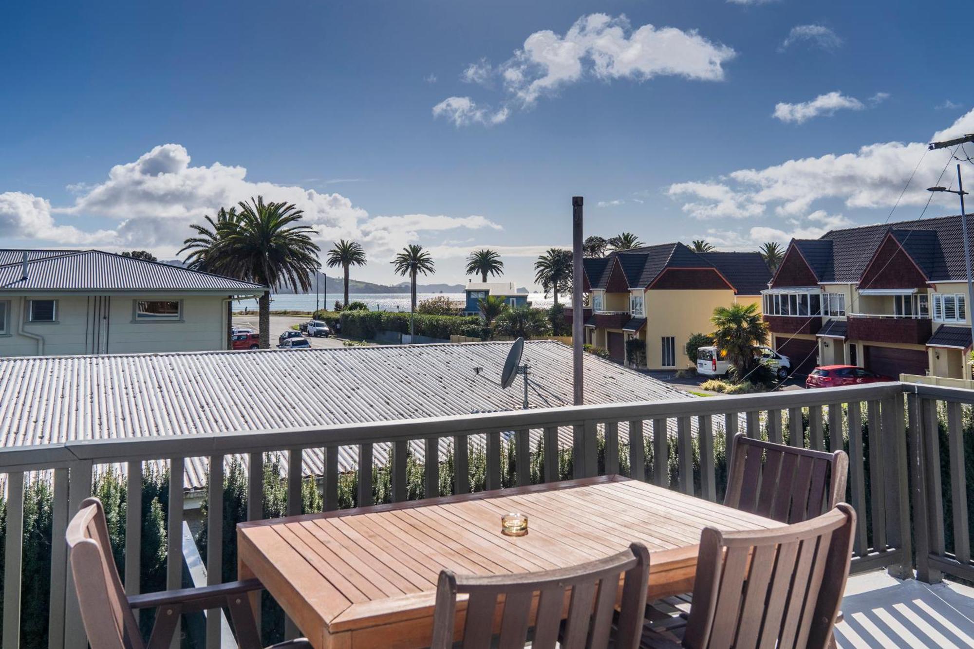 Rooftops Accommodation Whitianga Extérieur photo