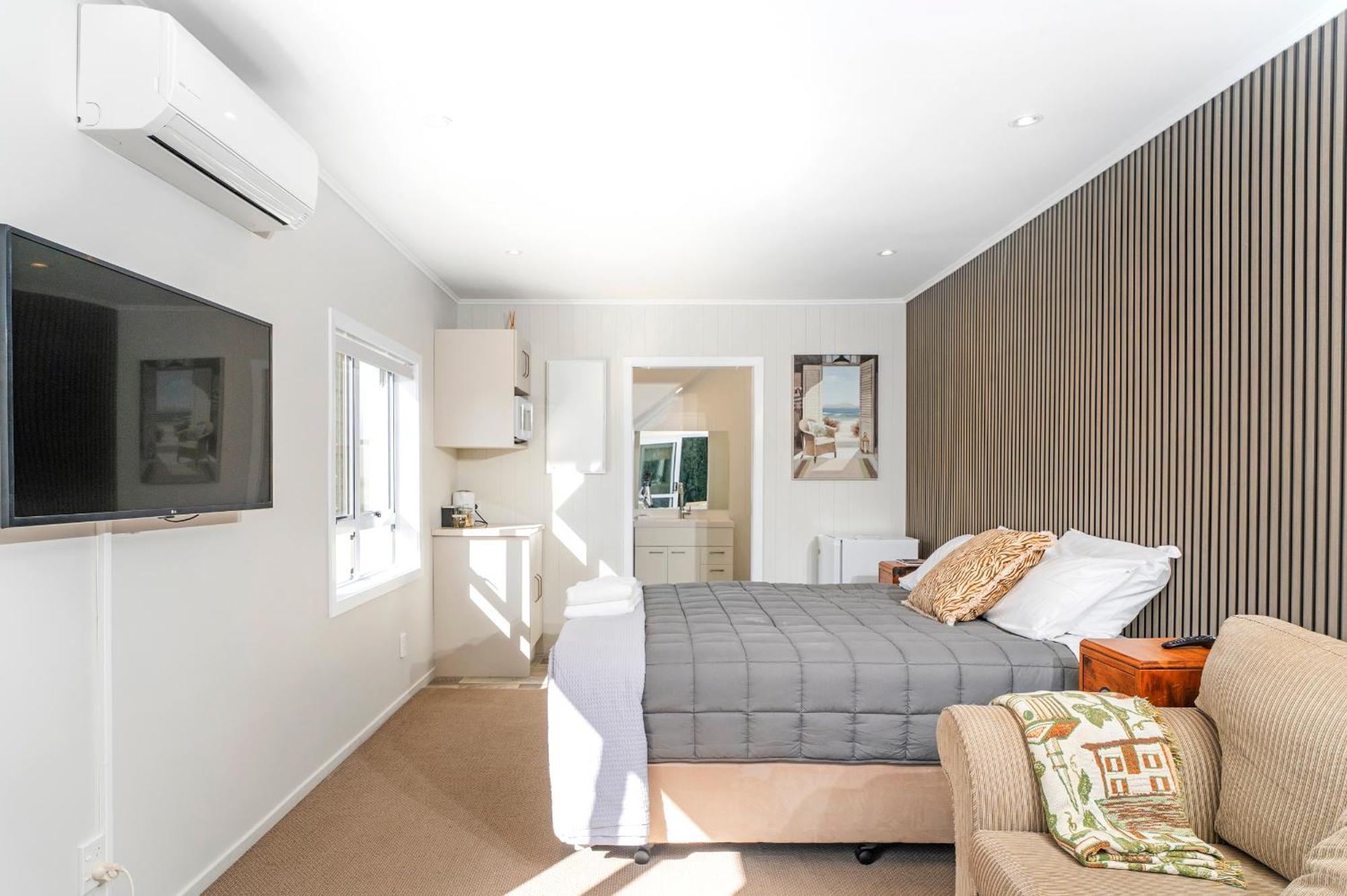 Rooftops Accommodation Whitianga Extérieur photo
